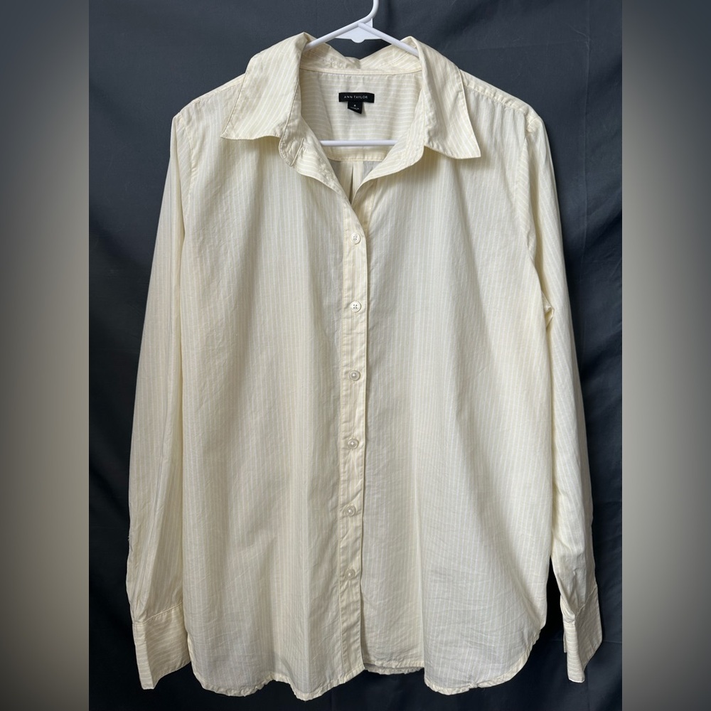 ANN TAYLOR Yellow White Striped Button Down Shirt Women’s Medium Cotton Long Sle